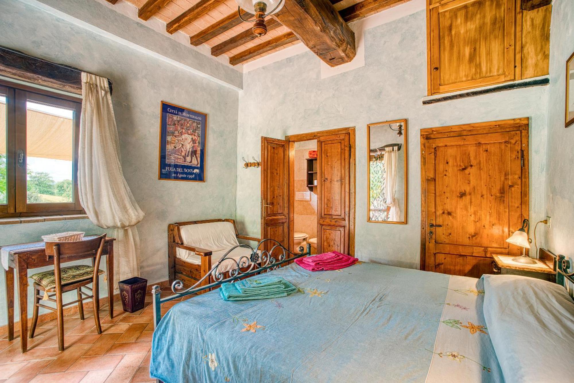 Agriturismo Bio Tra Cielo E Terra Frontignano Exterior photo